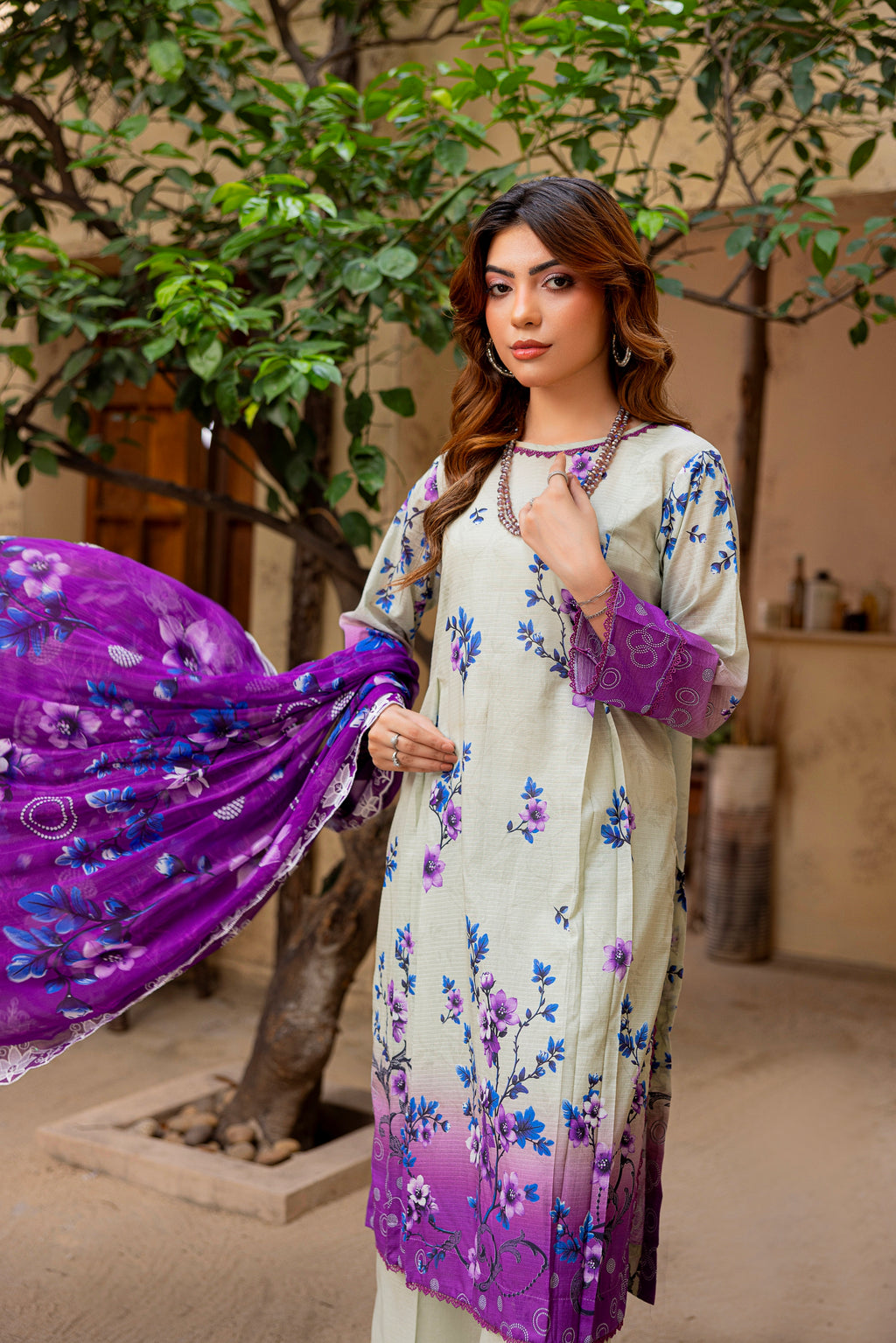 LUXURY EMBROIDERY LAWN