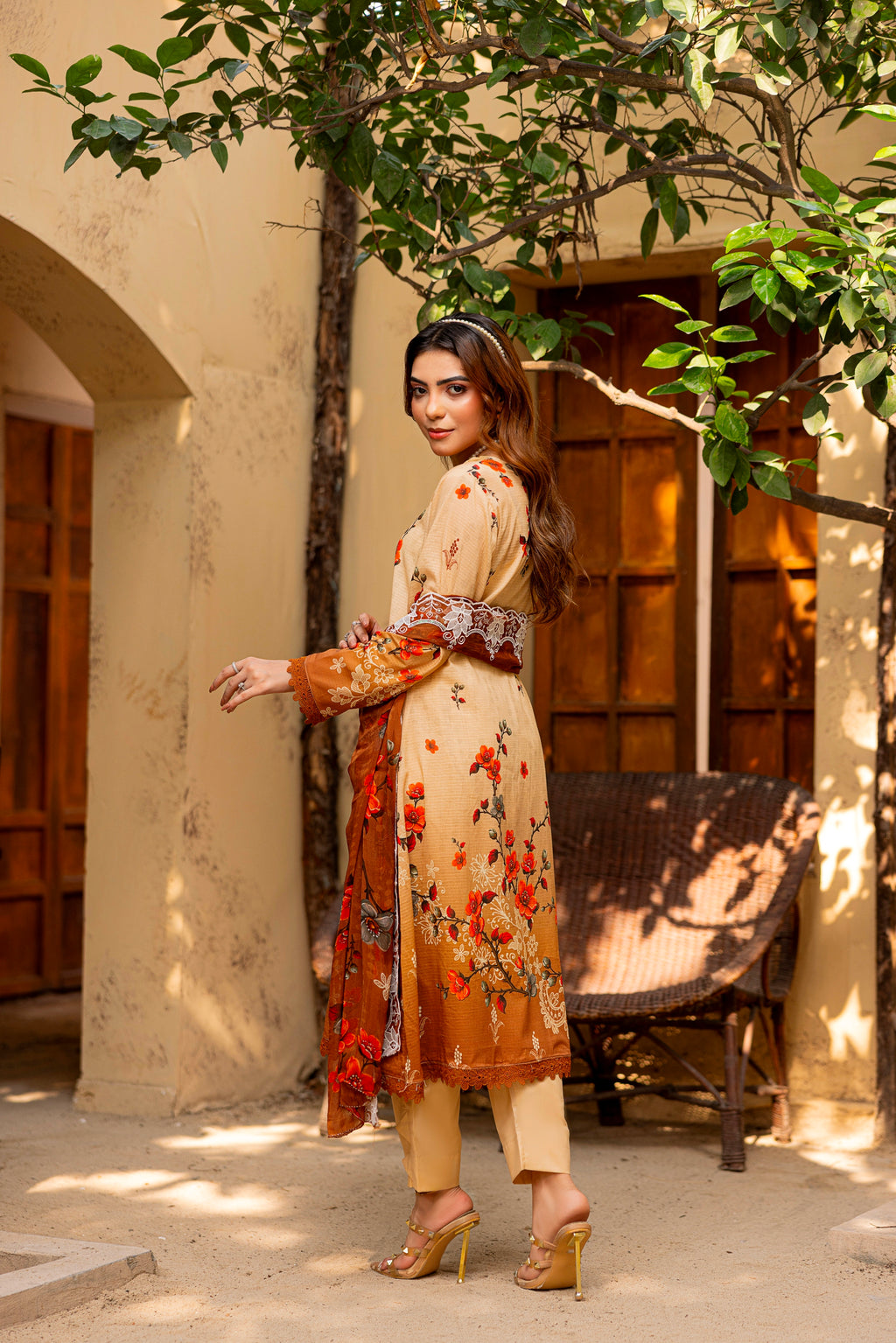 LUXURY EMBROIDERY LAWN