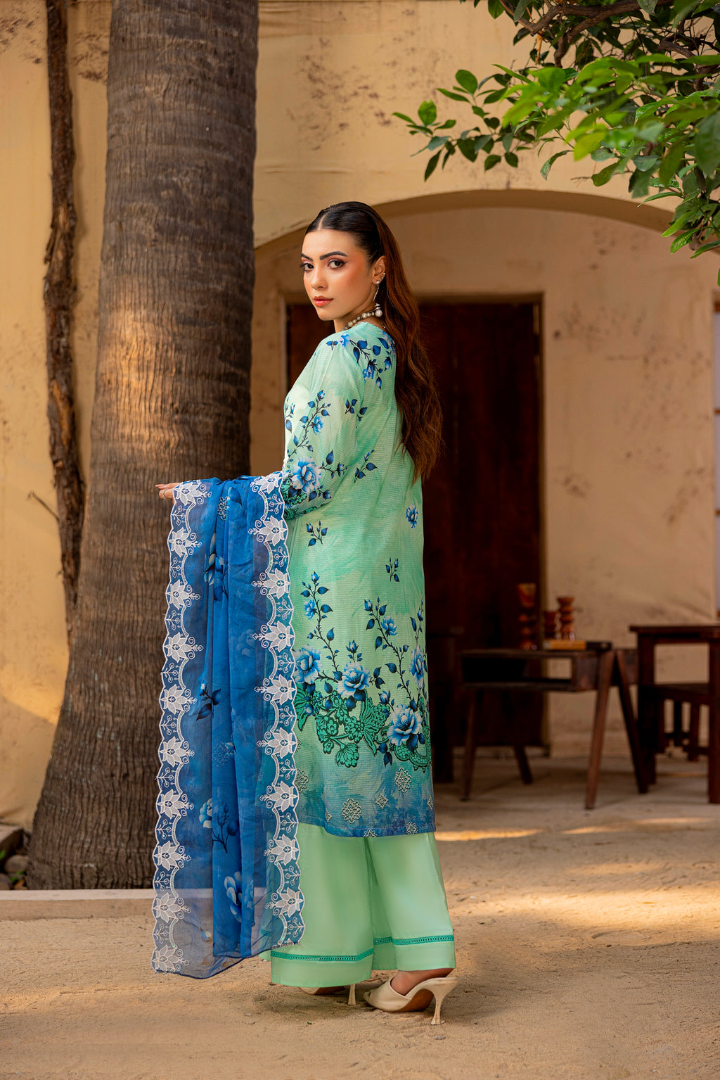 LUXURY EMBROIDERY LAWN