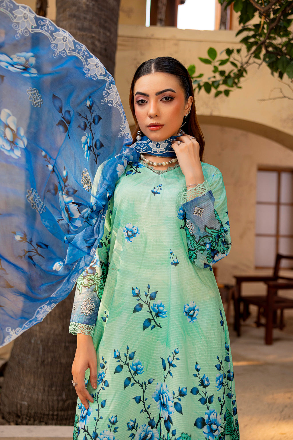LUXURY EMBROIDERY LAWN