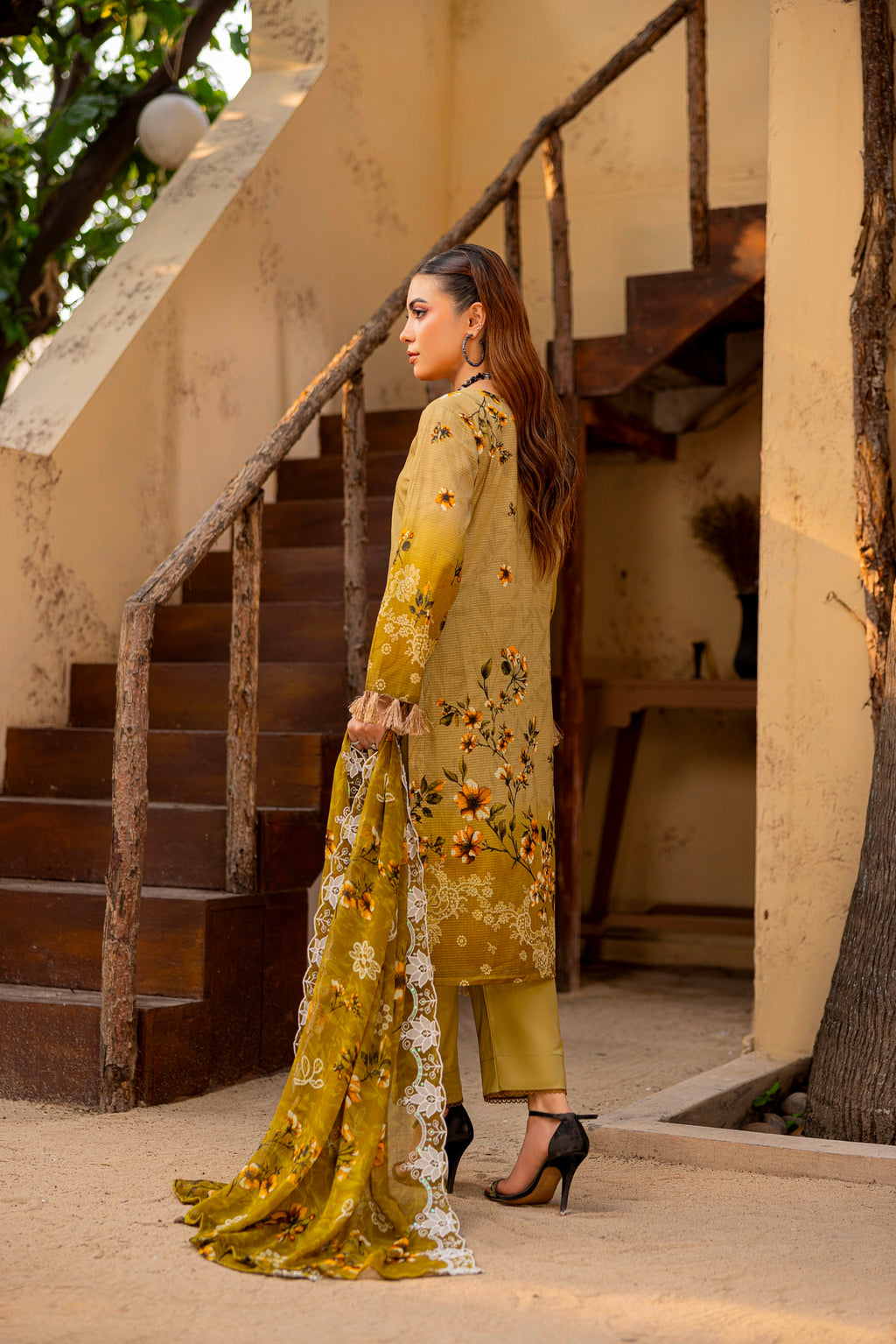 LUXURY EMBROIDERY LAWN