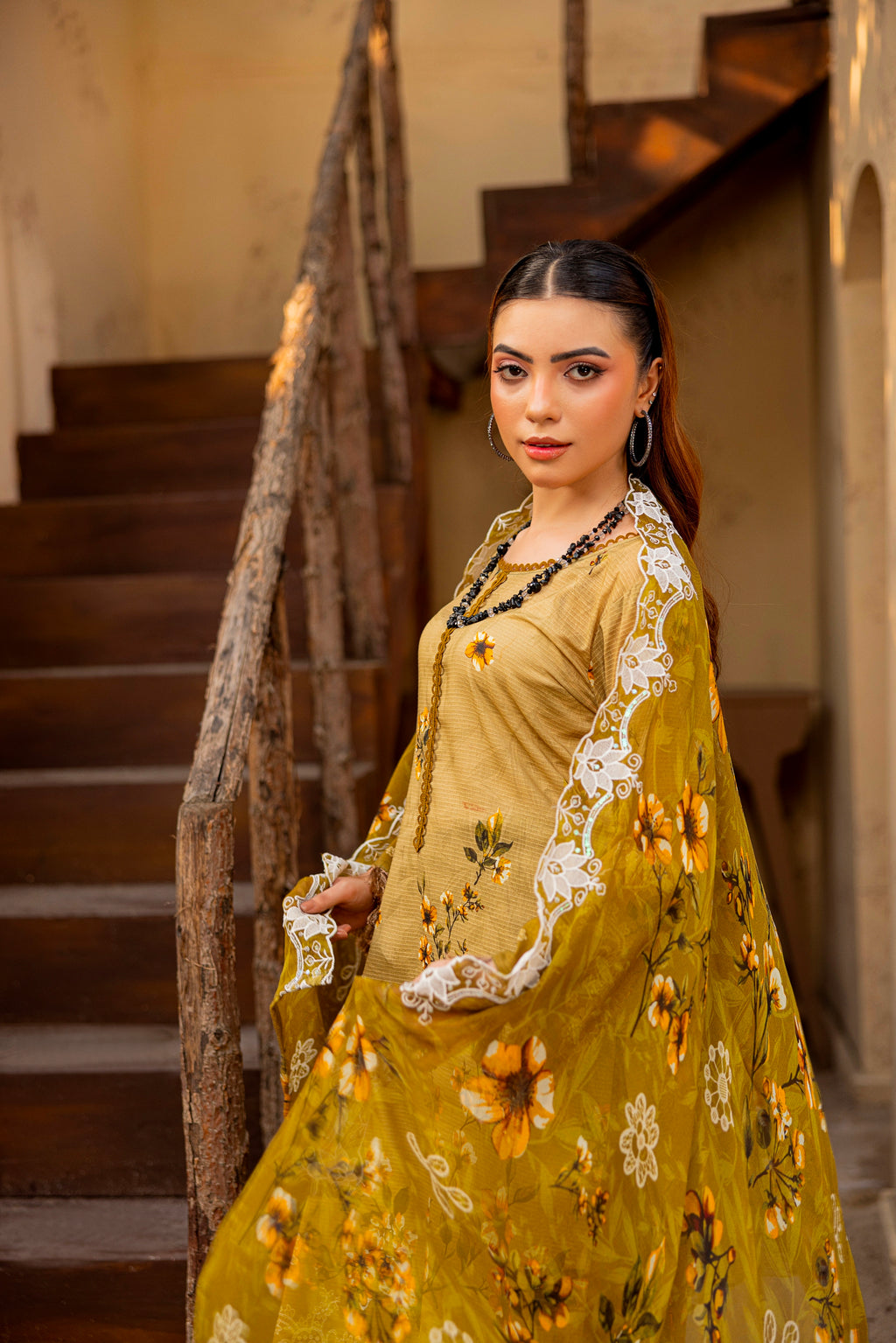 LUXURY EMBROIDERY LAWN