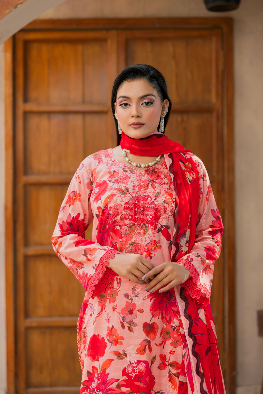EMBROIDERED LAWN SUIT 3 PIECE
