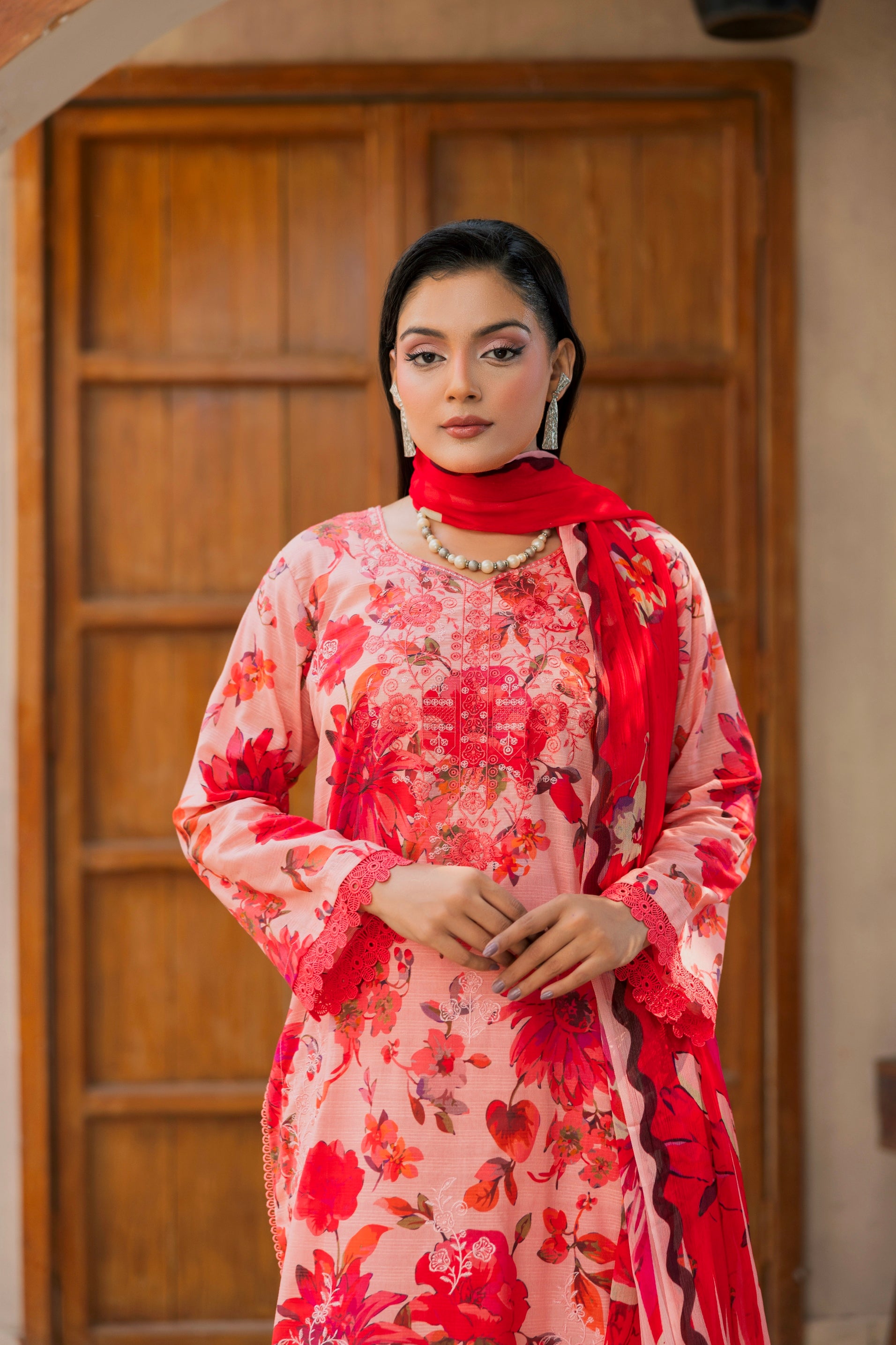 EMBROIDERED LAWN SUIT 3 PIECE
