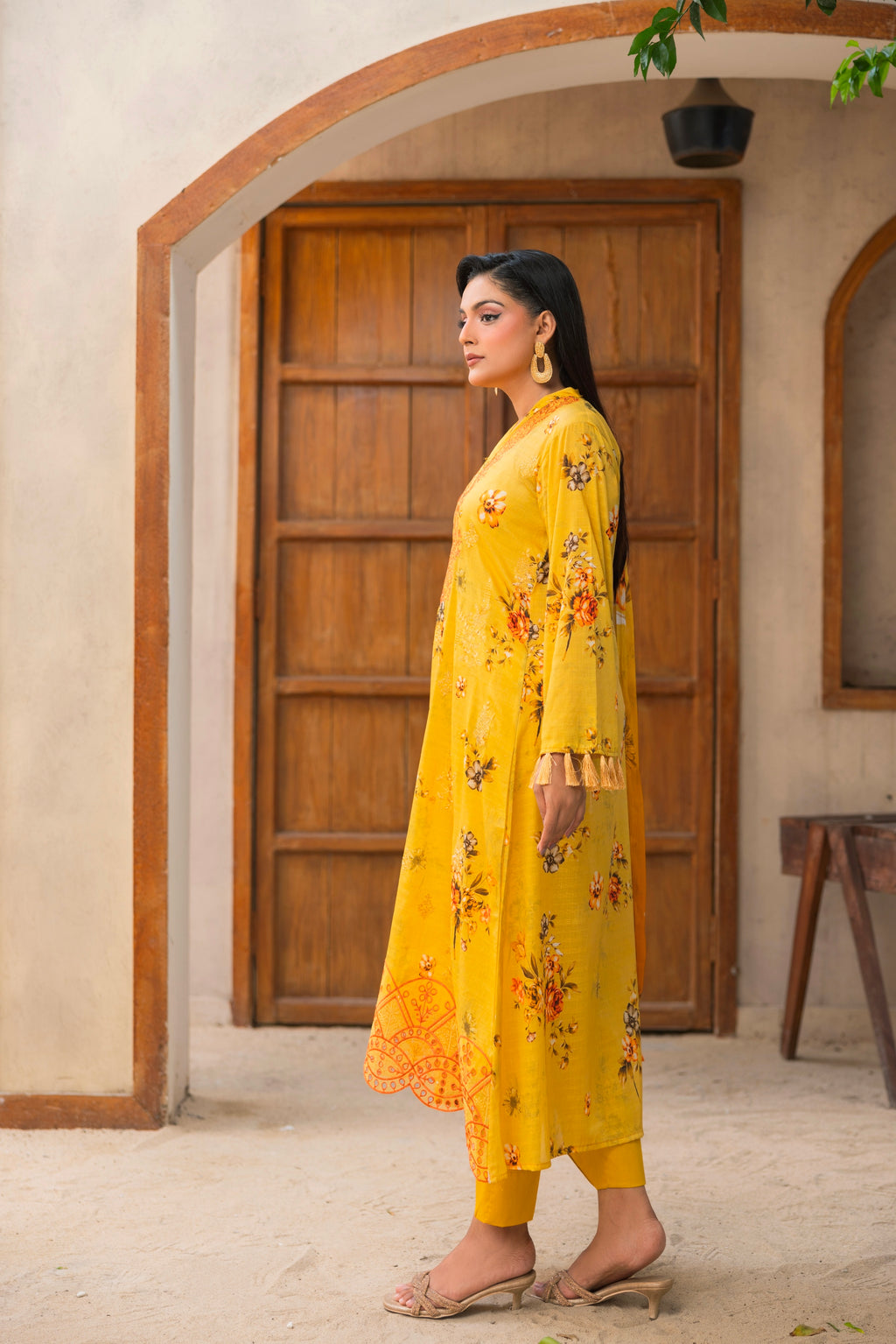 EMBROIDERED DRESS FOR WOMEN