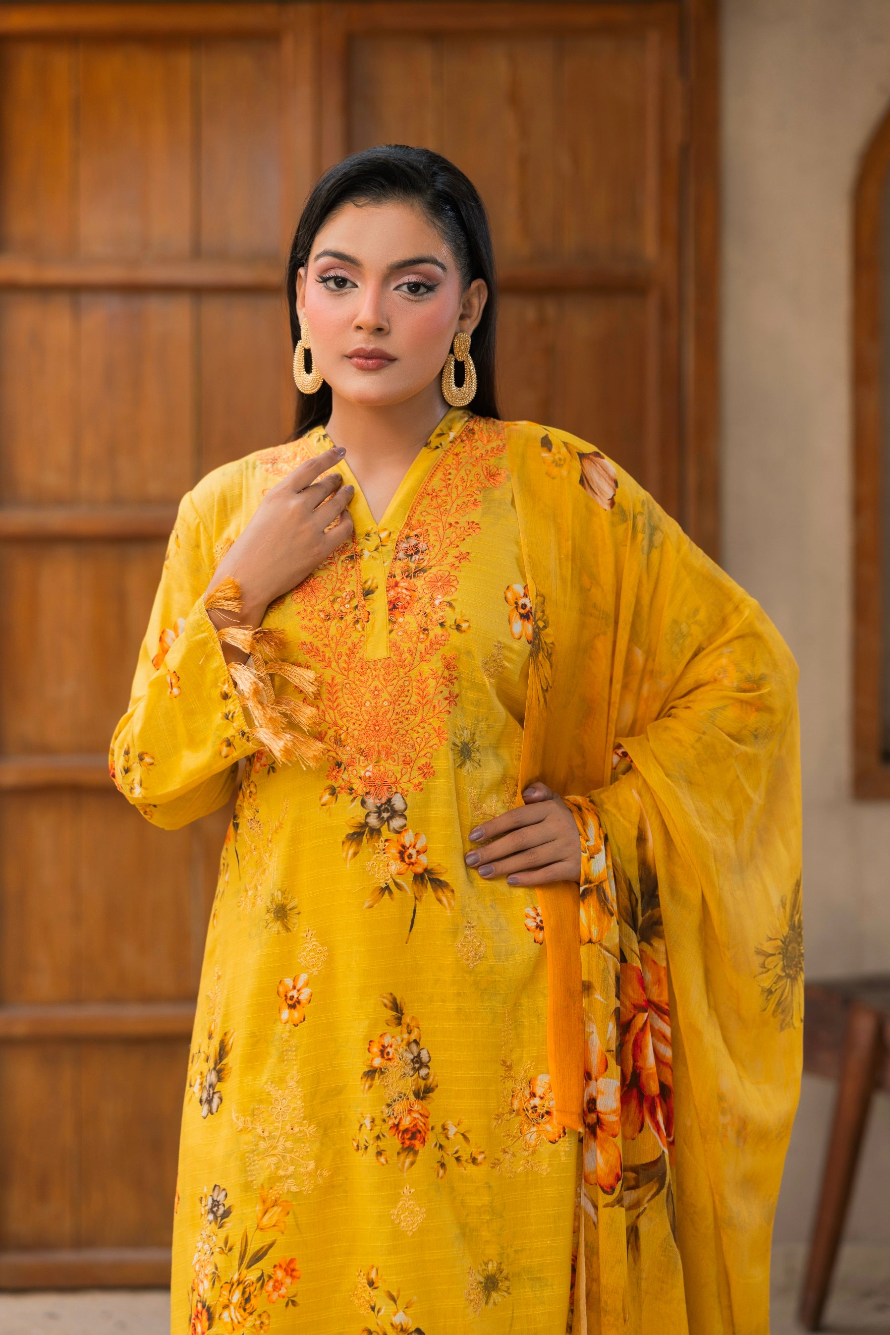 EMBROIDERED DRESS FOR WOMEN