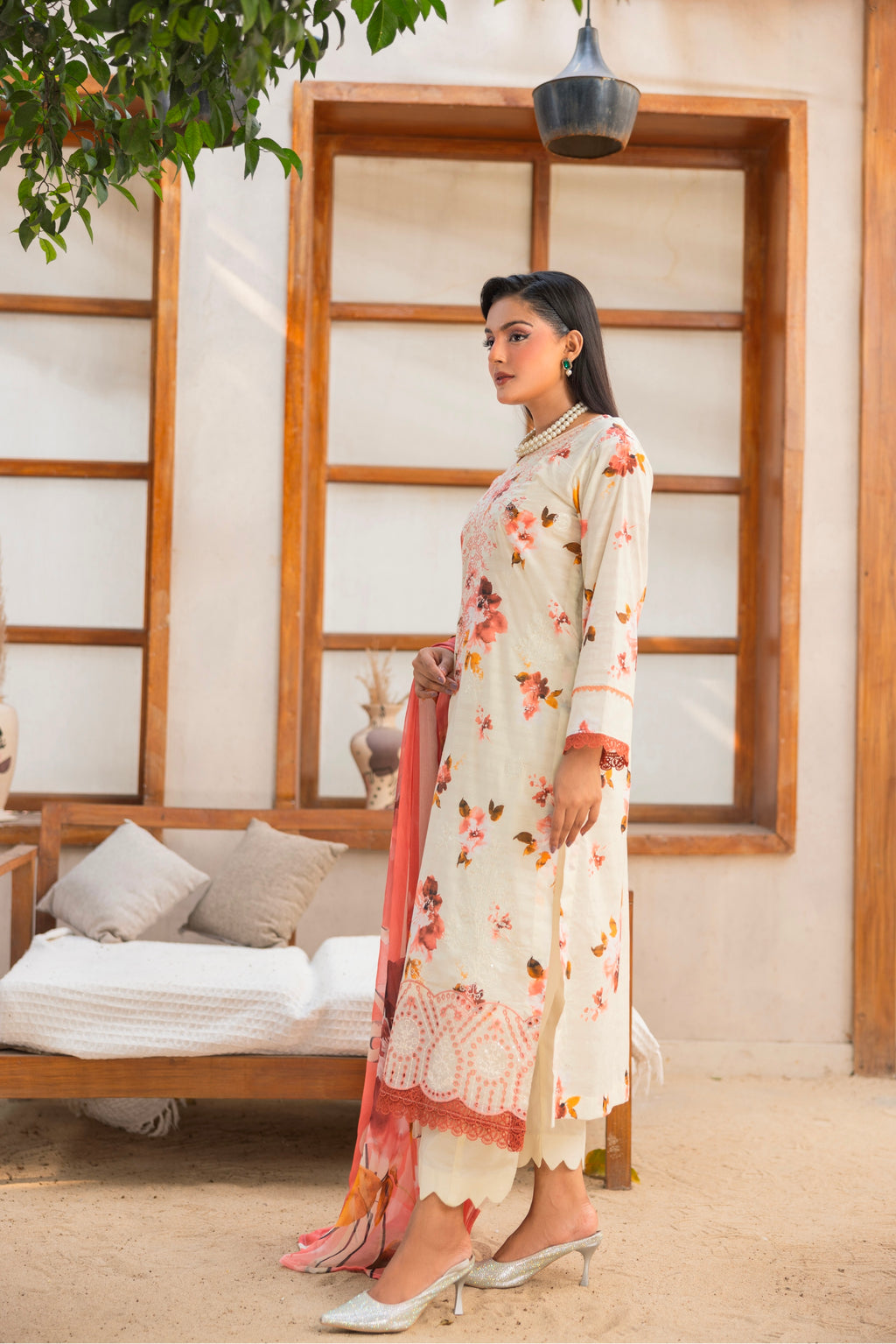 EMBROIDERED LAWN SUIT