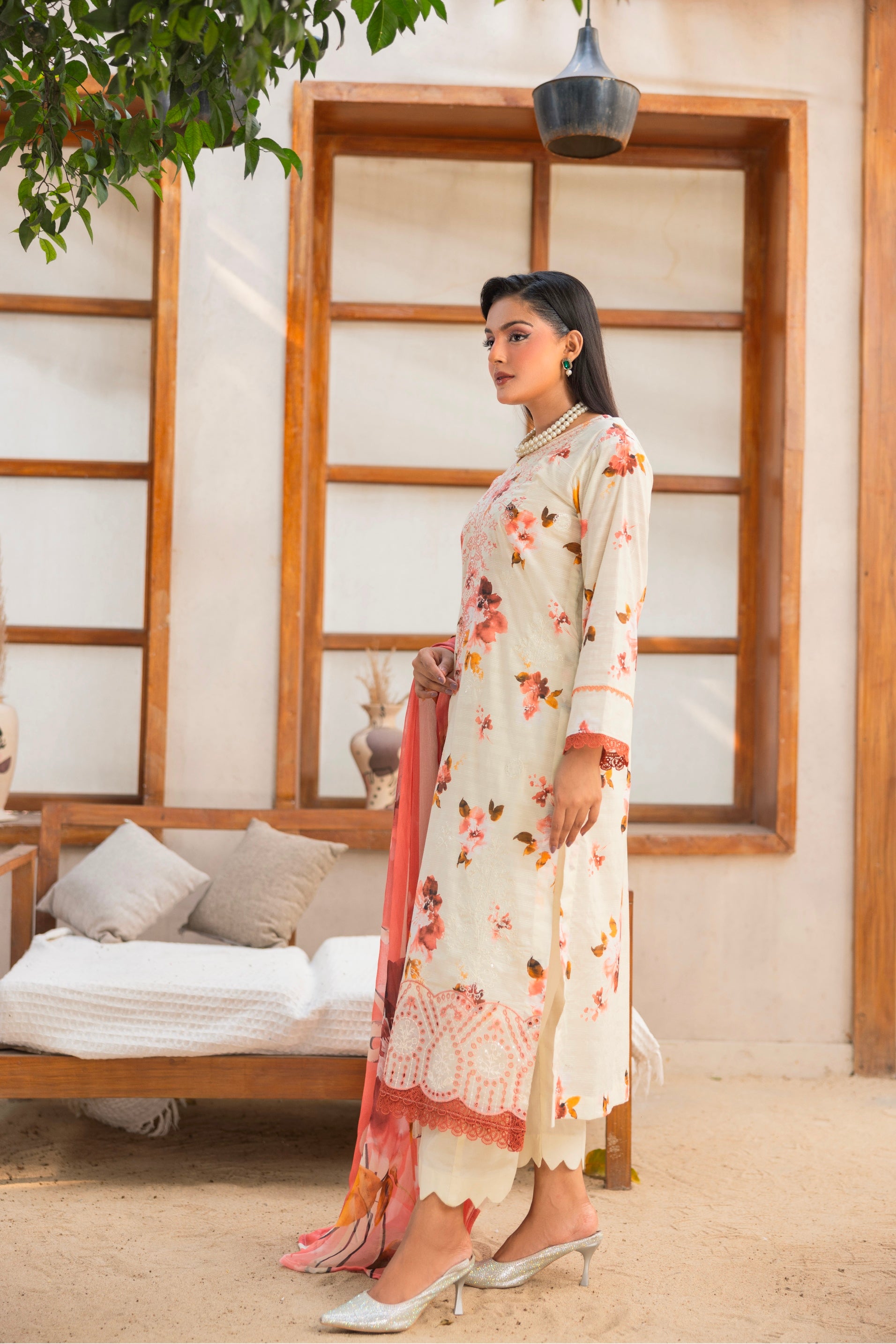 EMBROIDERED LAWN SUIT