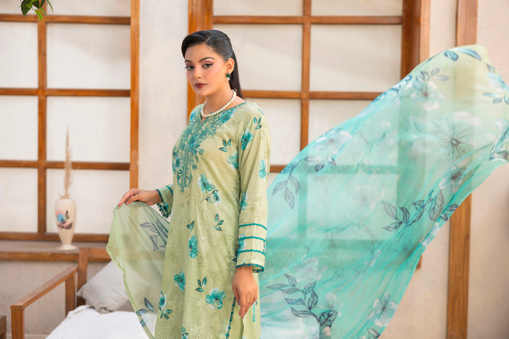 EMBROIDERED 3 PIECE SUIT