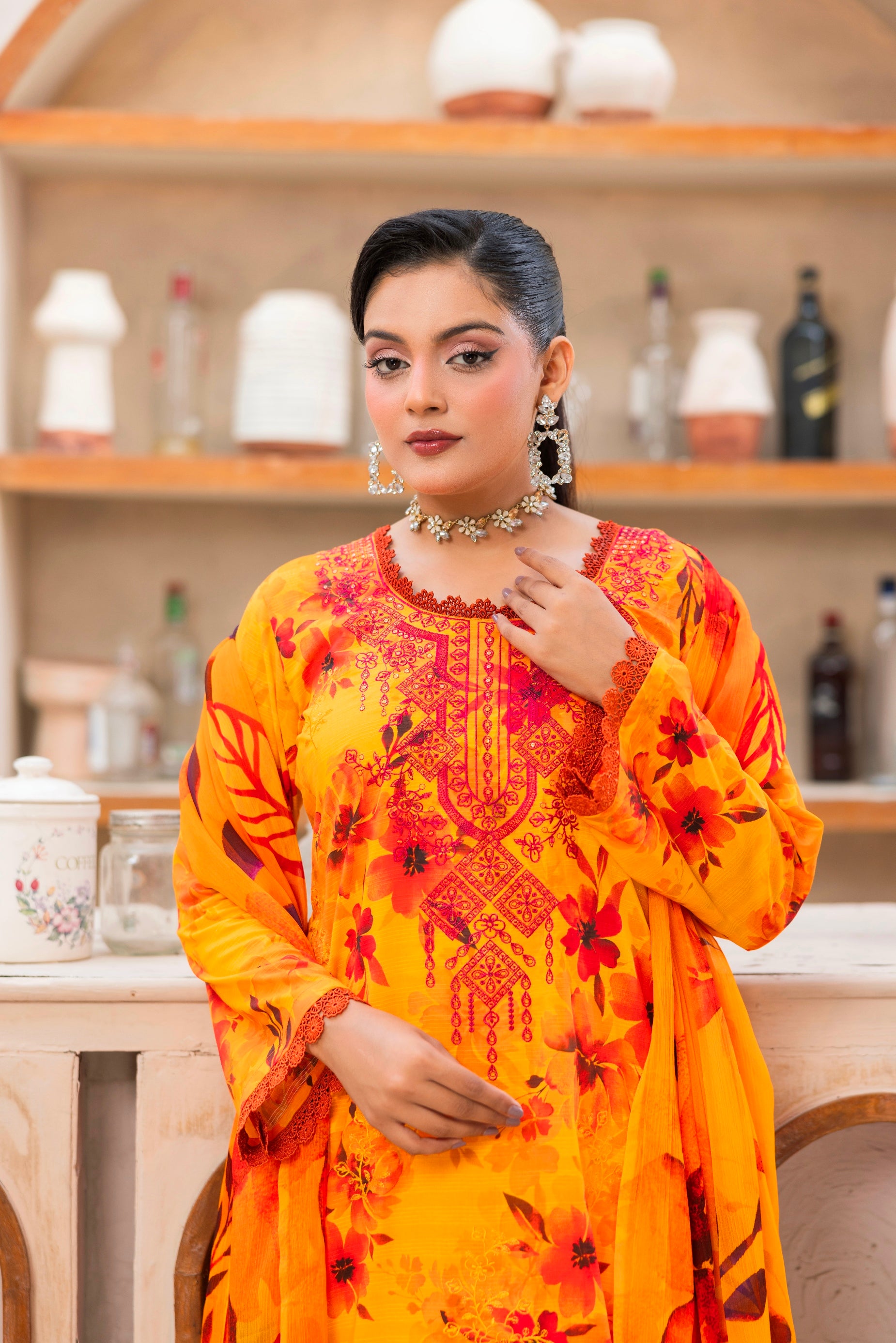 EMBROIDERED 3 PIECE SUIT