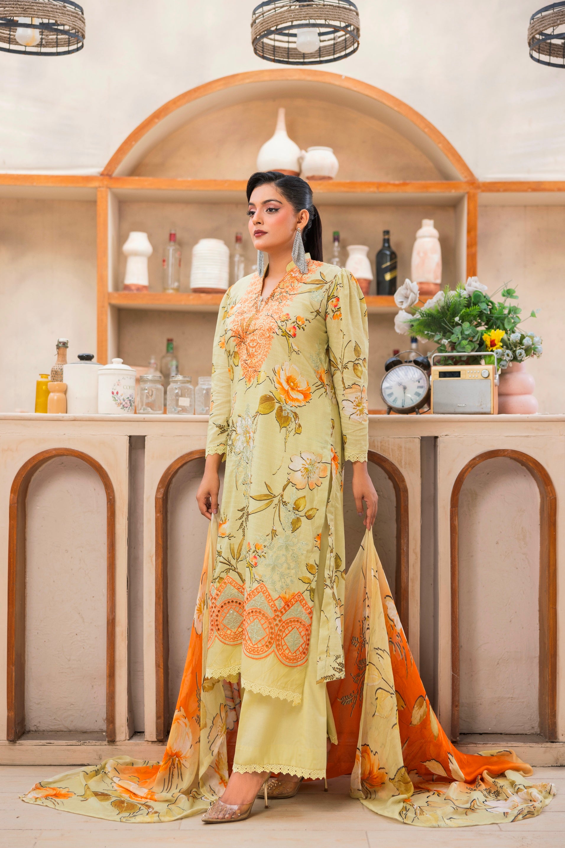 EMBROIDERED 3 PIECE SUIT