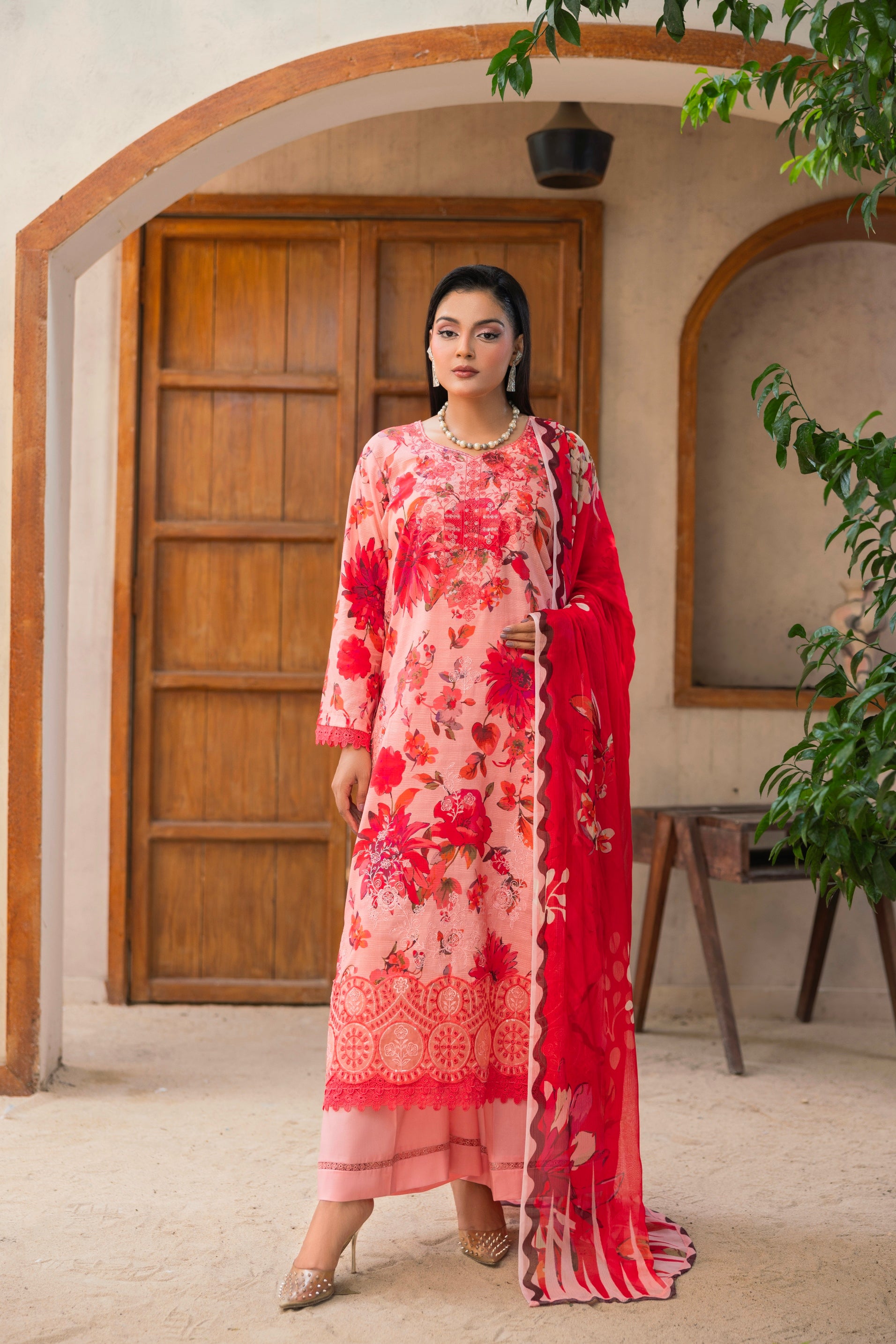 EMBROIDERED LAWN SUIT 3 PIECE