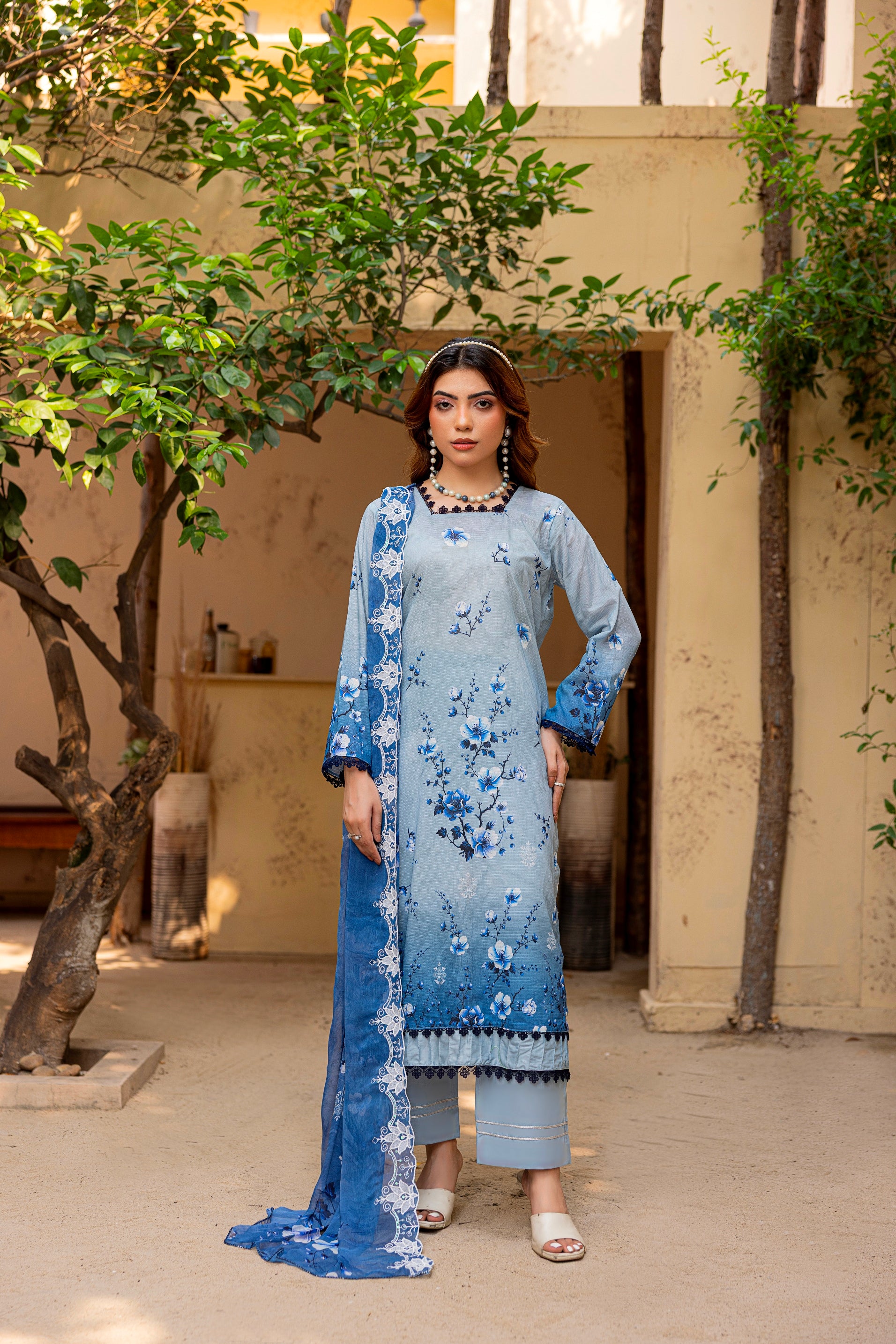 LUXURY EMBROIDERY LAWN