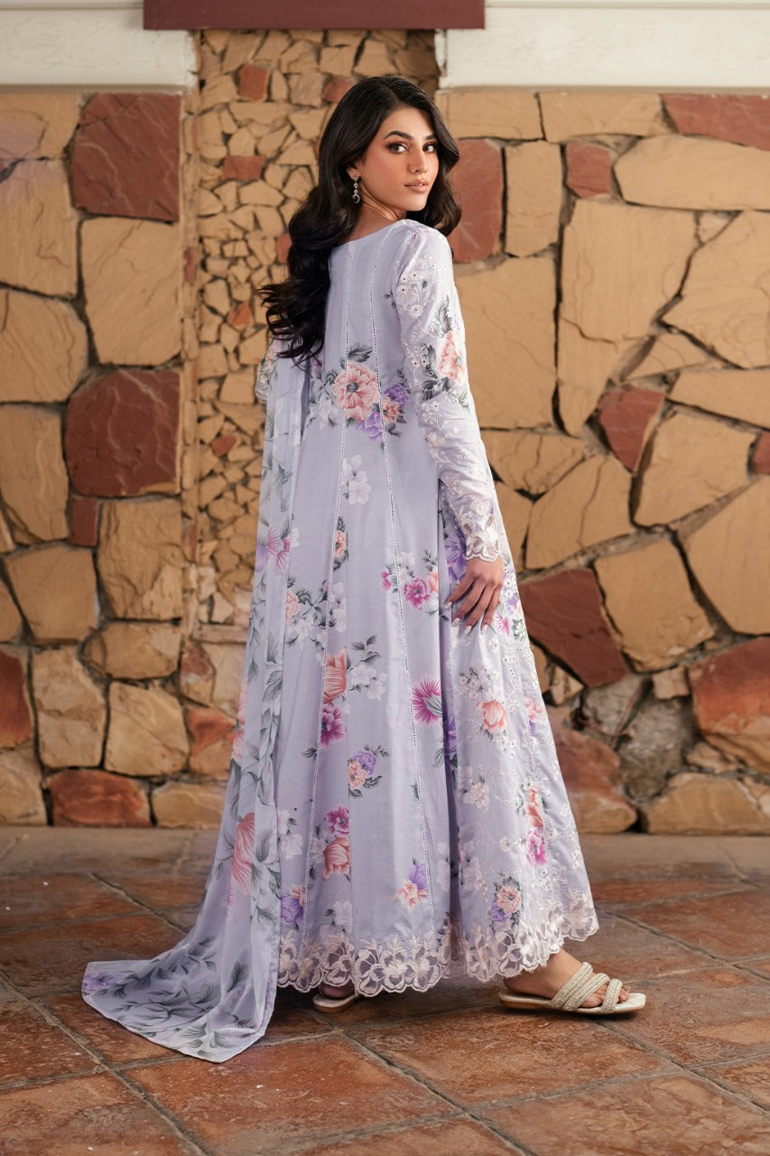 NEW ARRIVAL DIGITAL PRINTED LAWN 3 PIECE SUIT