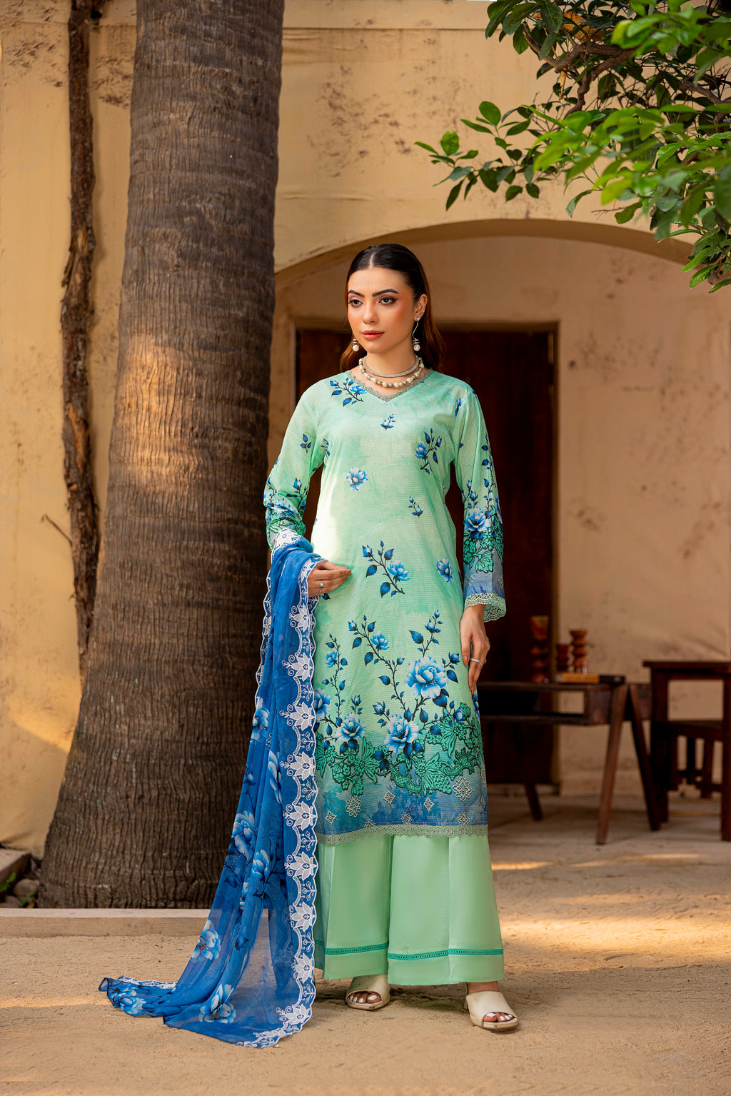 LUXURY EMBROIDERY LAWN