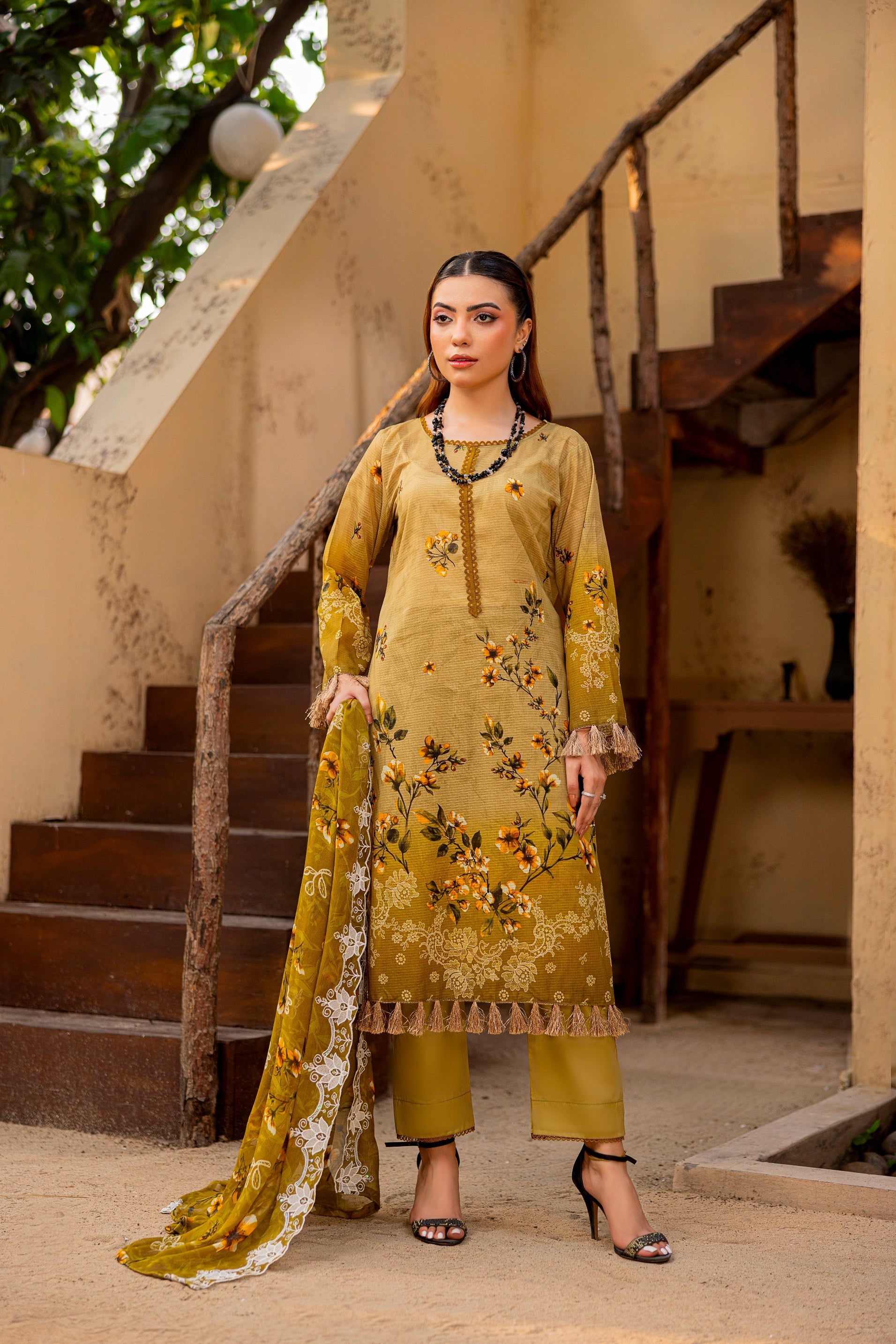 LUXURY EMBROIDERY LAWN