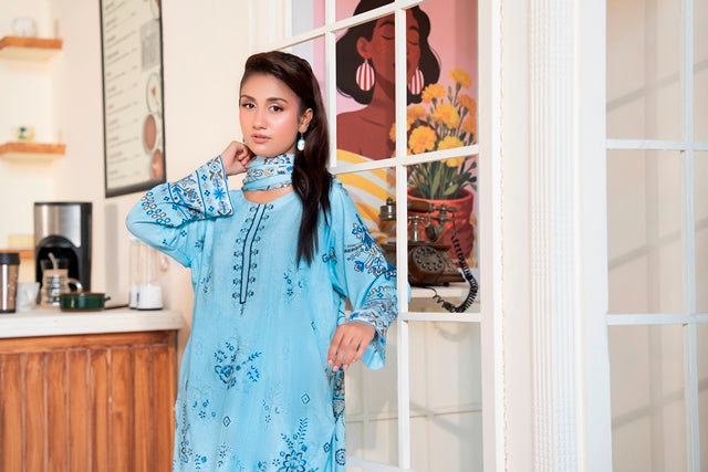 EMBROIDERED 3 PIECE SUIT