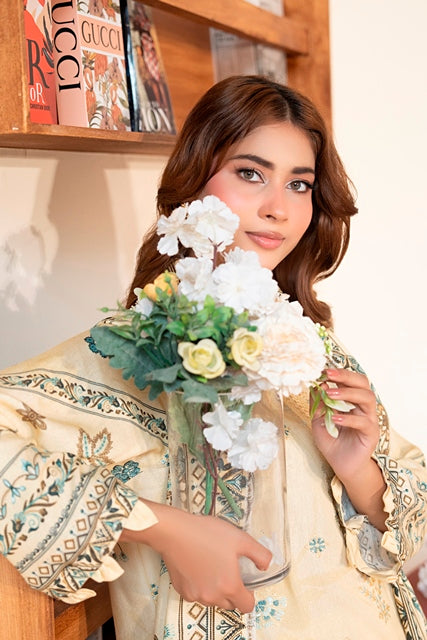 EMBROIDERED 3 PIECE SUIT