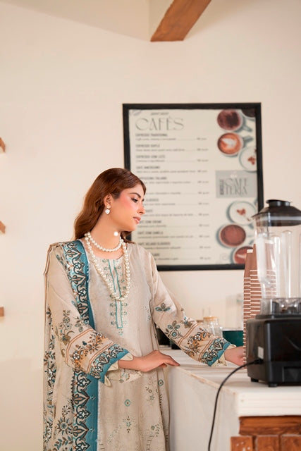 EMBROIDERED 3 PIECE SUIT