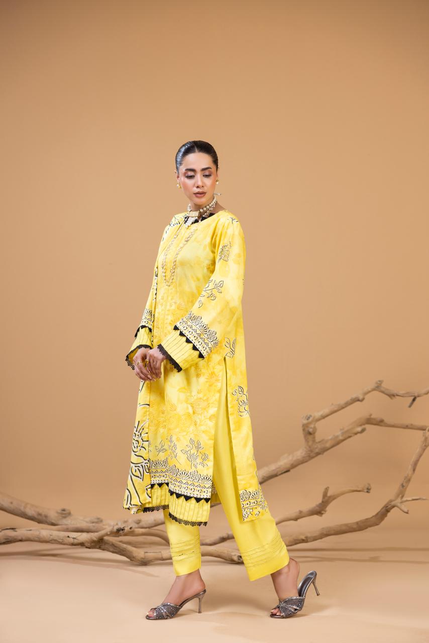 EMBROIDERED 3 PIECE SUIT