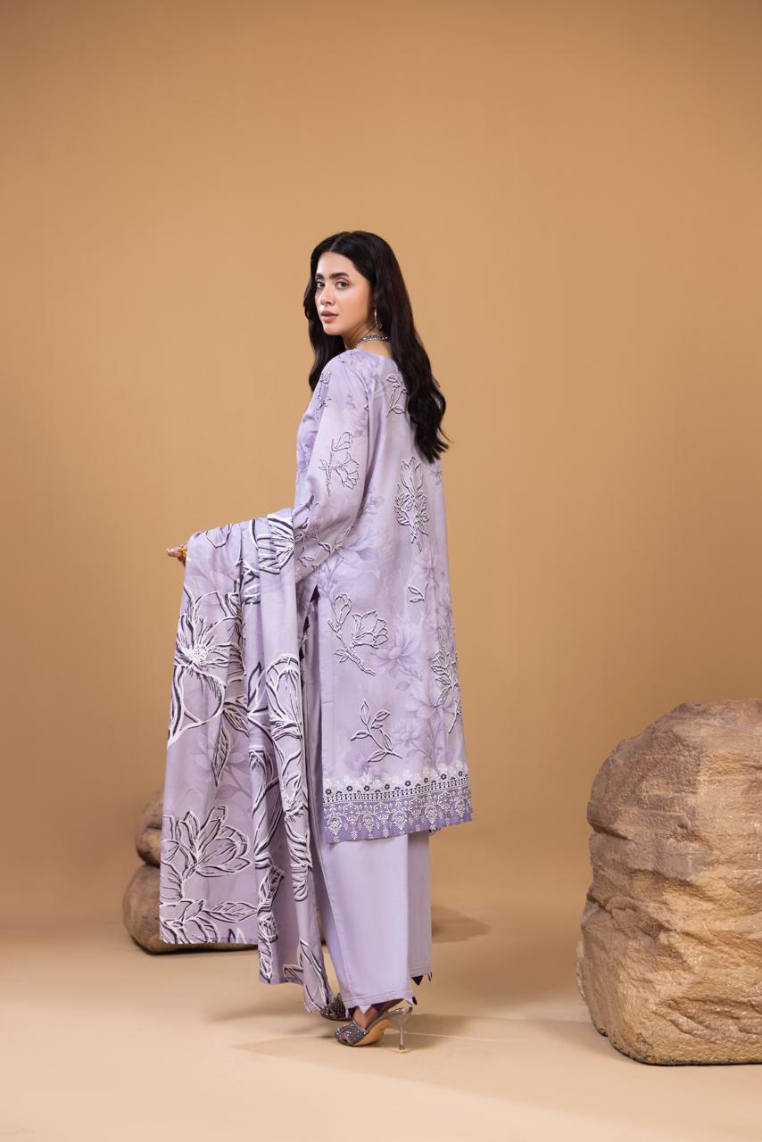 EMBROIDERED 3 PIECE SUIT