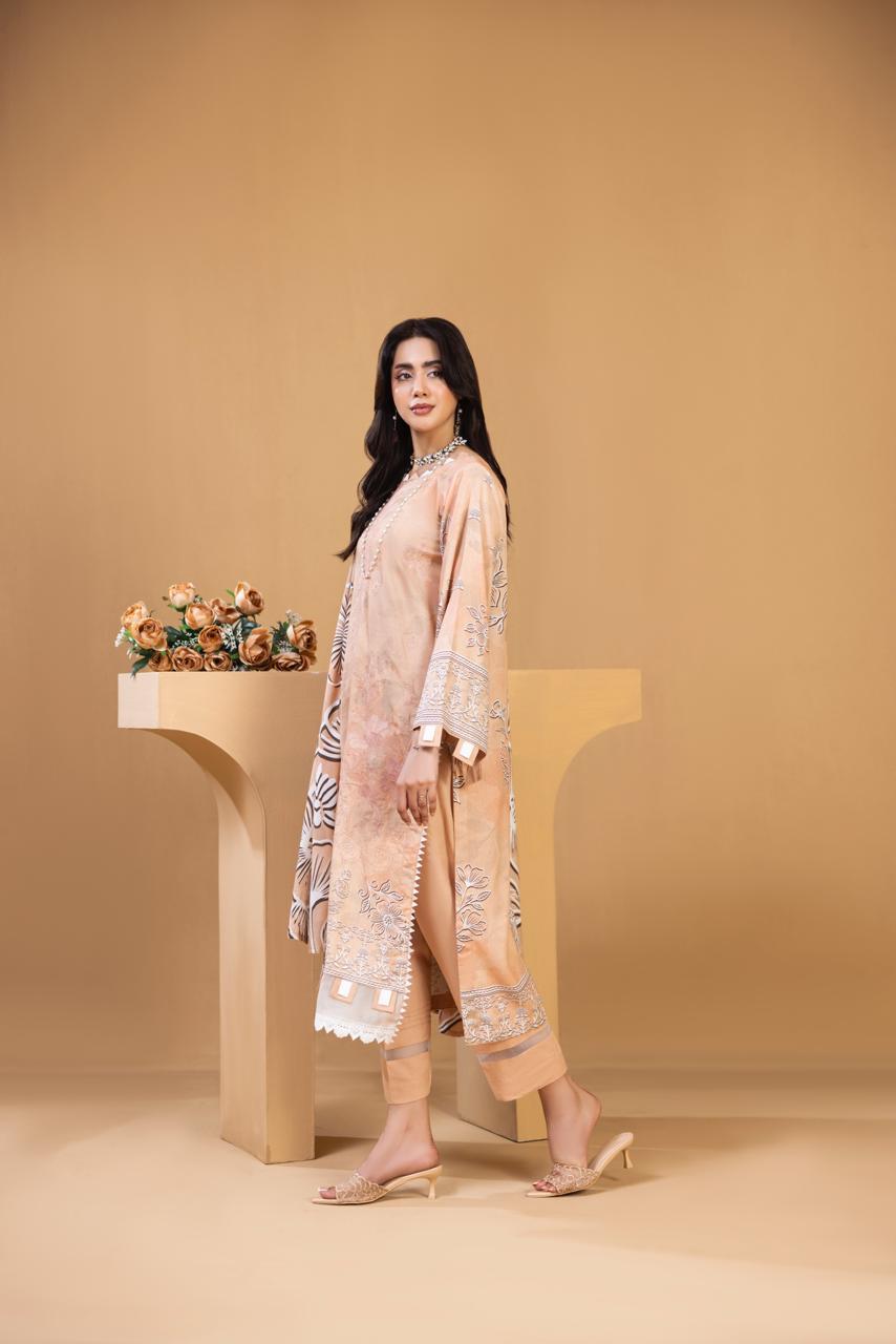 EMBROIDERED 3 PIECE SUIT
