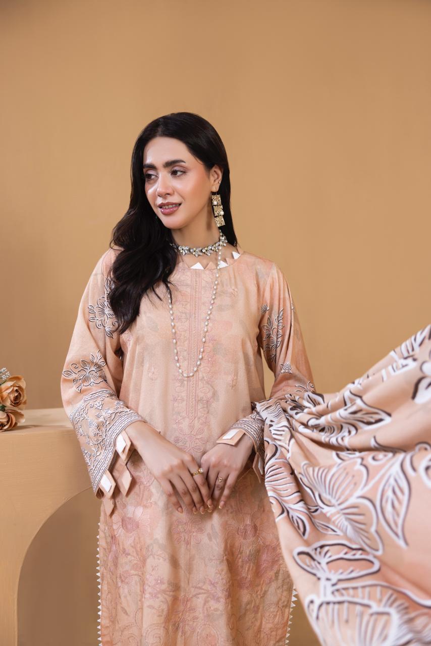 EMBROIDERED 3 PIECE SUIT