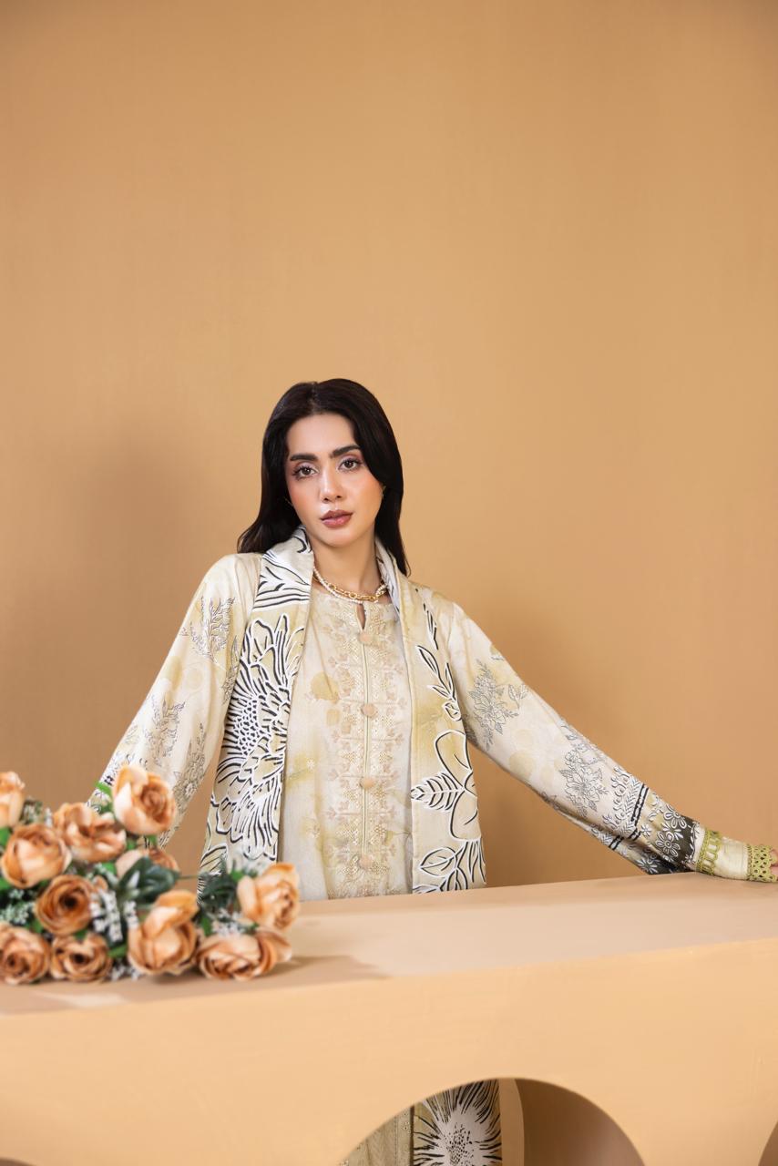 EMBROIDERED 3 PIECE SUIT