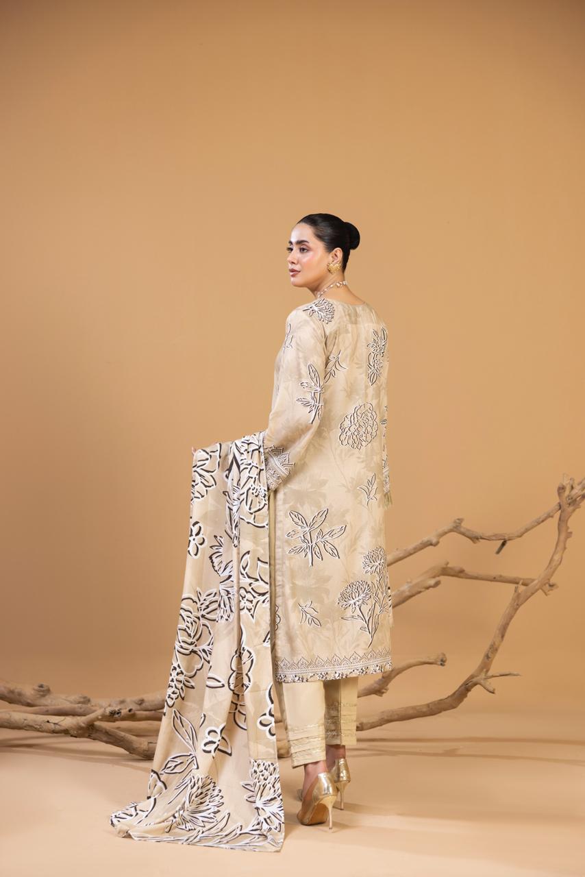EMBROIDERED 3 PIECE SUIT