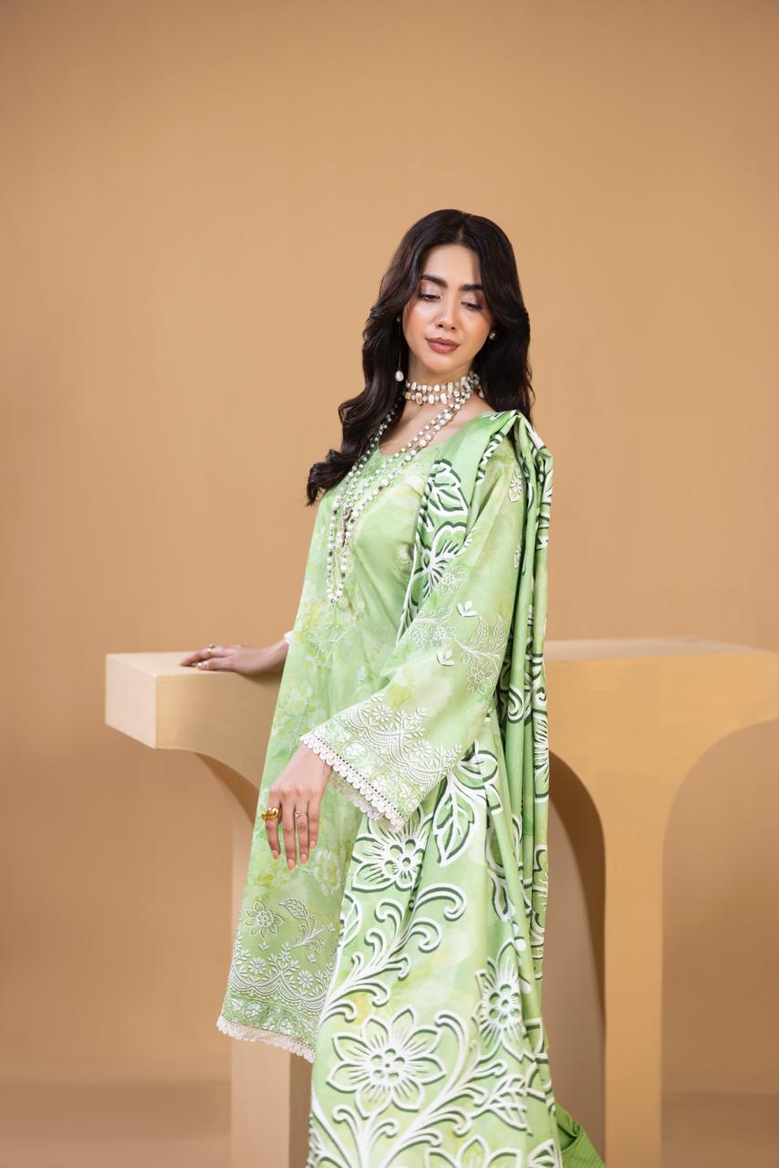 EMBROIDERED 3 PIECE SUIT